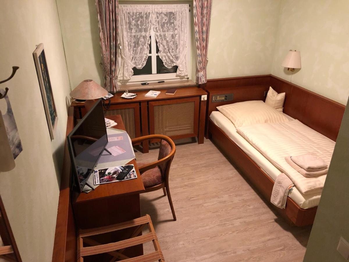Akzent Hotel Gut Höing Unna Buitenkant foto