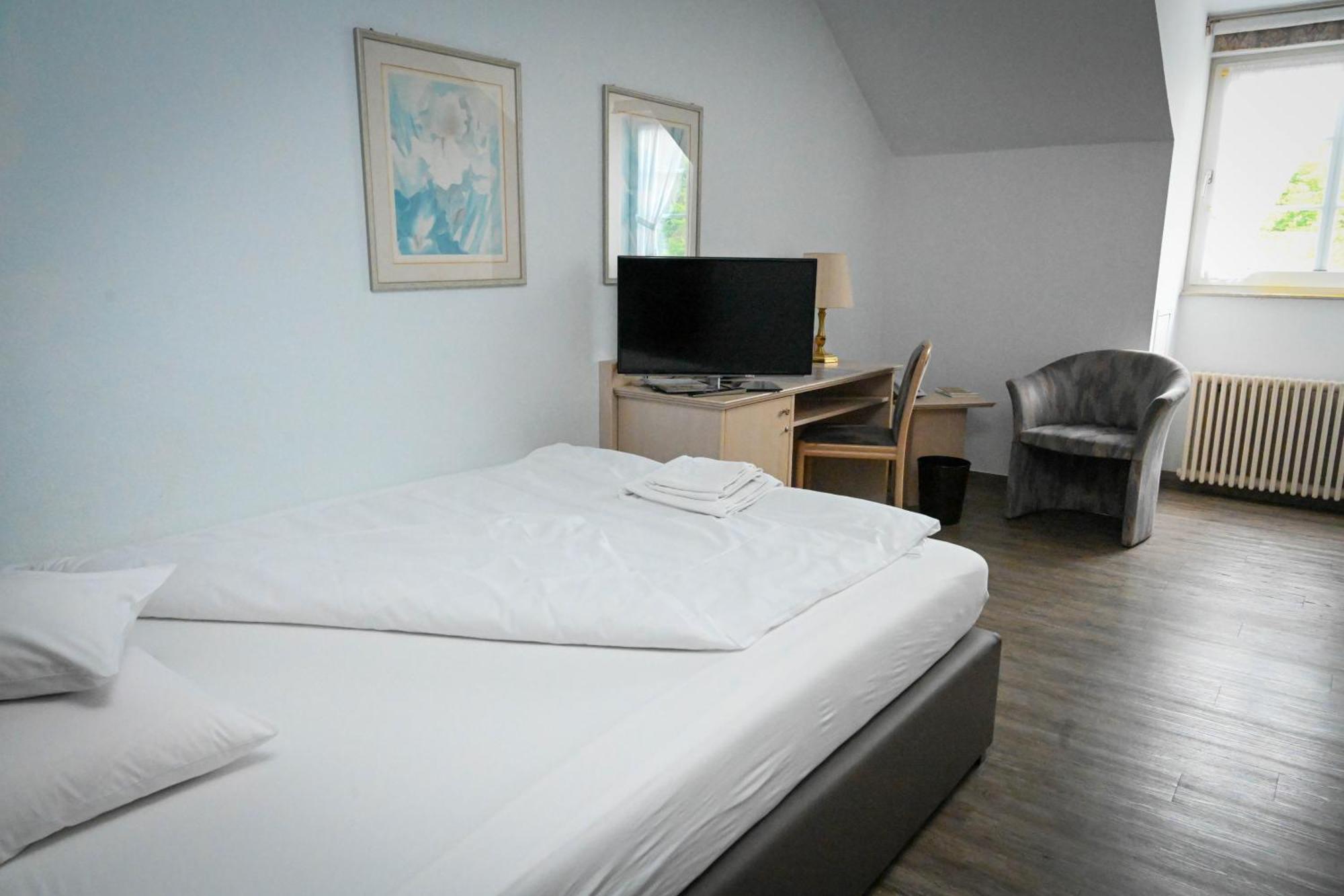 Akzent Hotel Gut Höing Unna Buitenkant foto