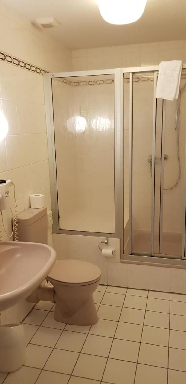 Akzent Hotel Gut Höing Unna Buitenkant foto